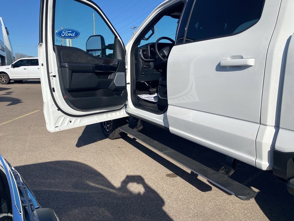 New 2026 Ford F350 Platinum w/ FX4 Off-Road Package image 18