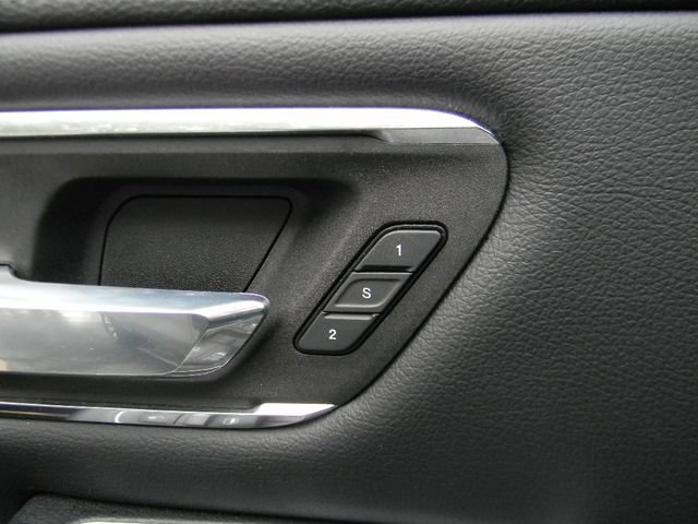Used 2024 RAM 1500 Laramie AWD/4WD image 19