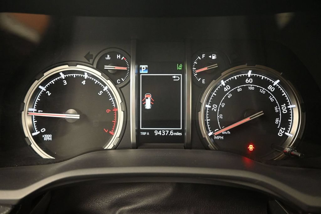 Used 2021 Toyota 4Runner TRD Off-Road AWD/4WD image 22