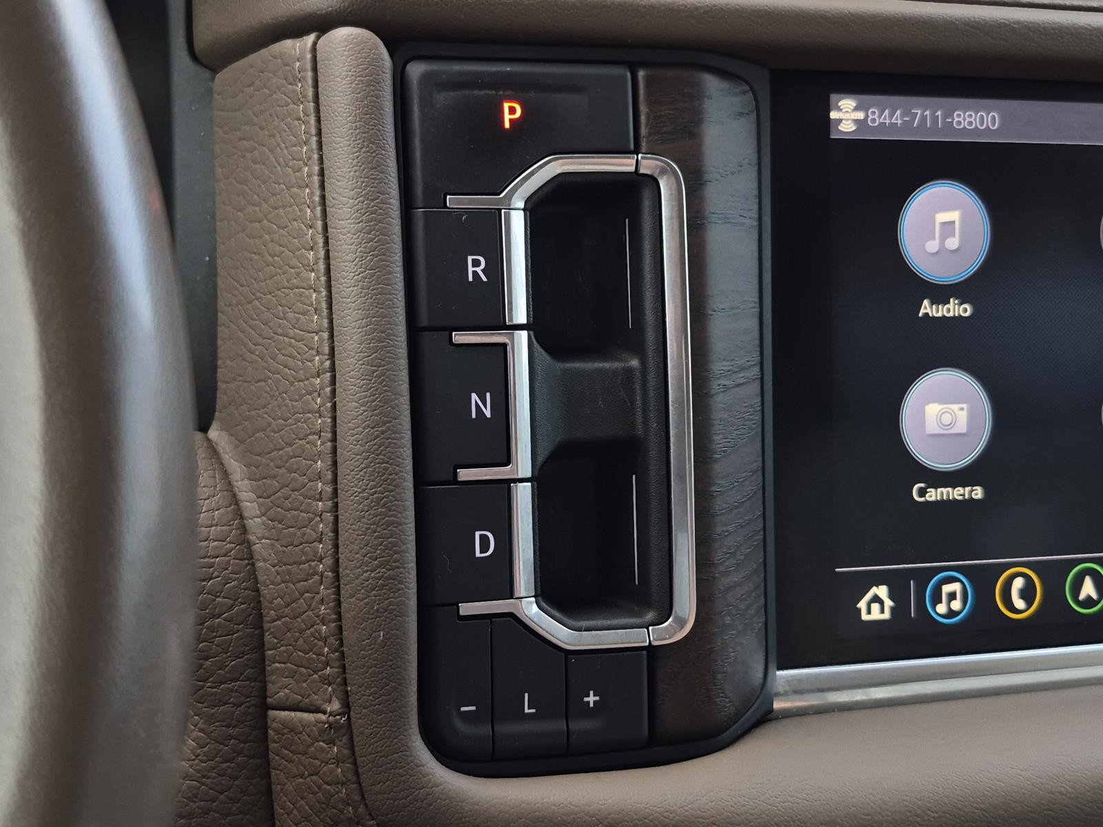 Certified 2021 GMC Yukon Denali w/ Denali Premium Package AWD/4WD image 29