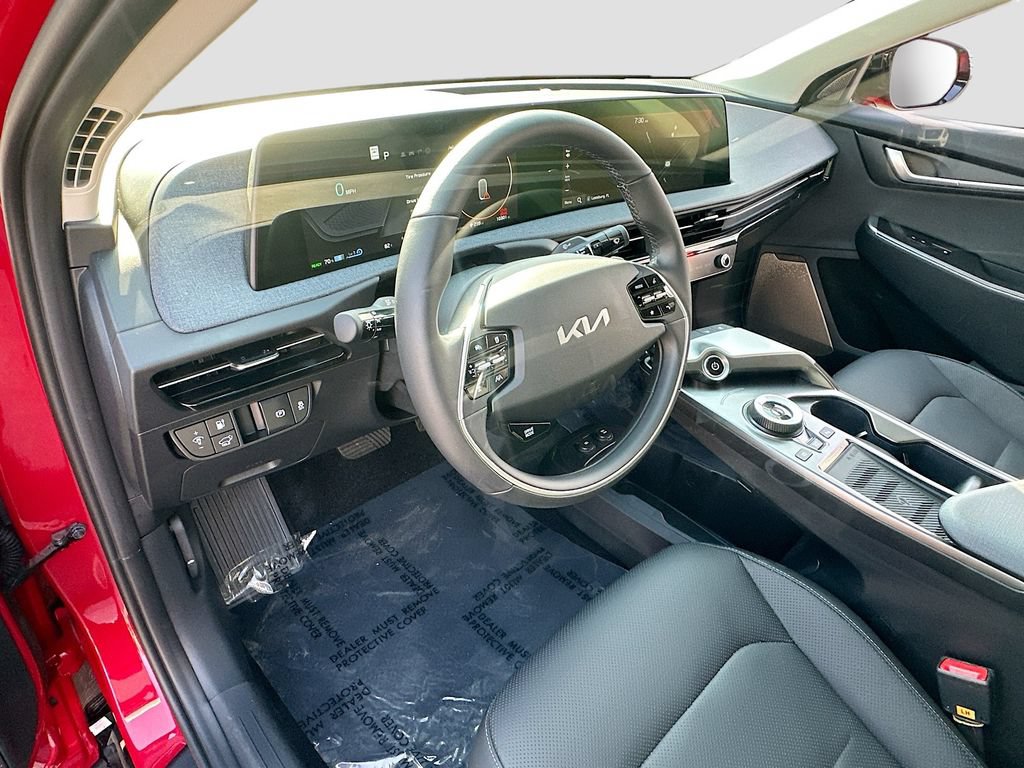 Certified 2023 Kia EV6 Wind w/ Wind Technology Package RWD image 9