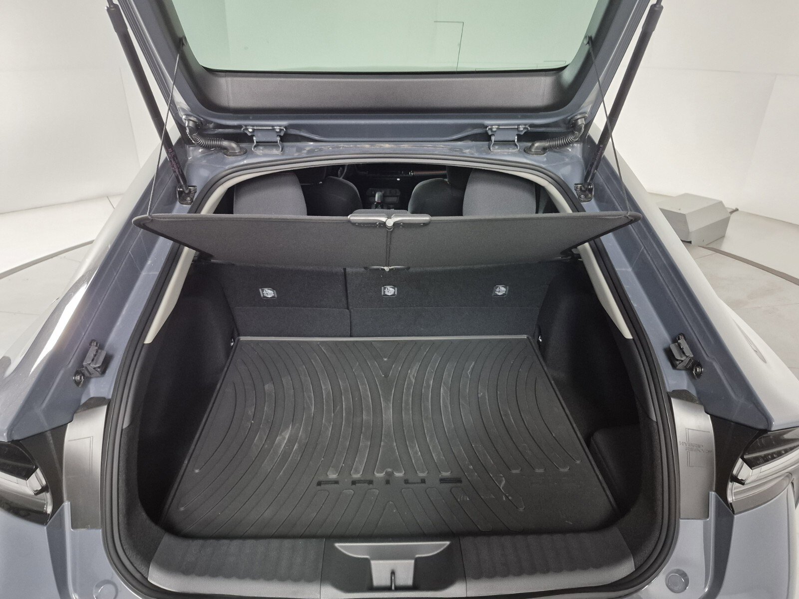 New 2026 Toyota Prius Plug-In Hybrid image 13