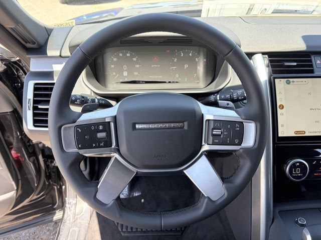 New 2026 Land Rover Discovery Dynamic SE AWD/4WD image 8