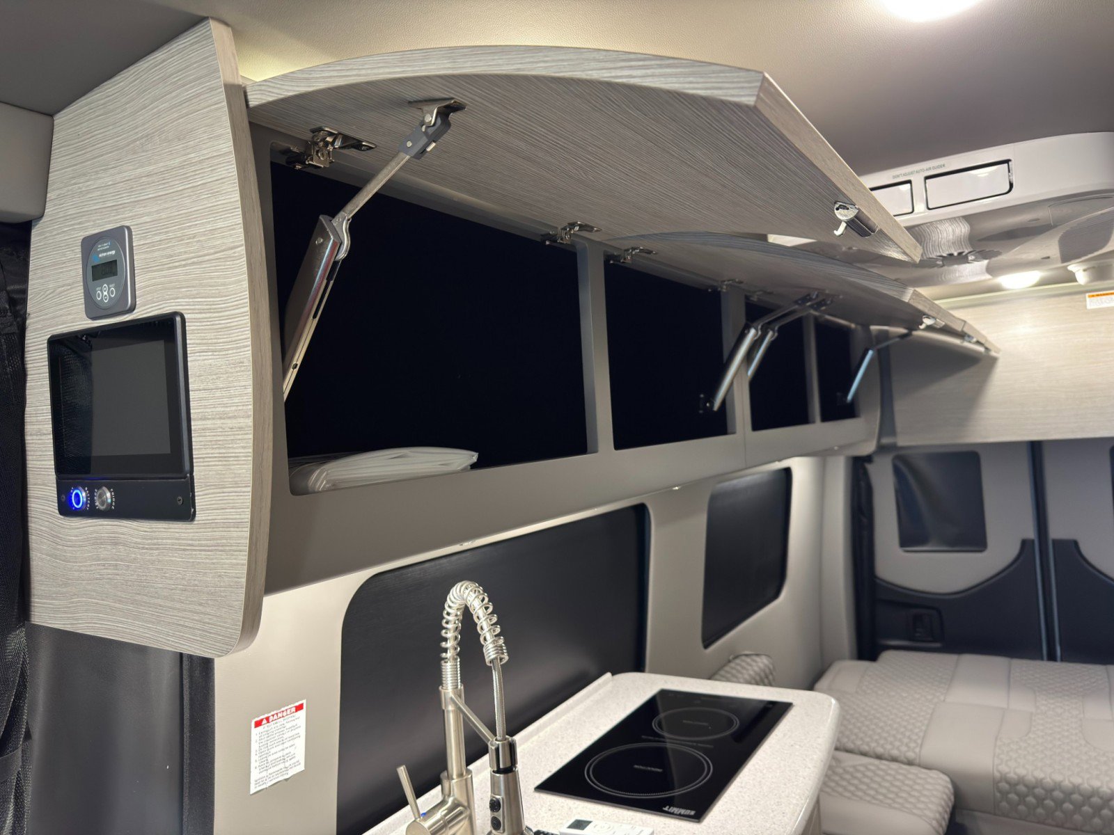 Used 2023 Mercedes-Benz Sprinter 3500 w/ Parking Package image 74