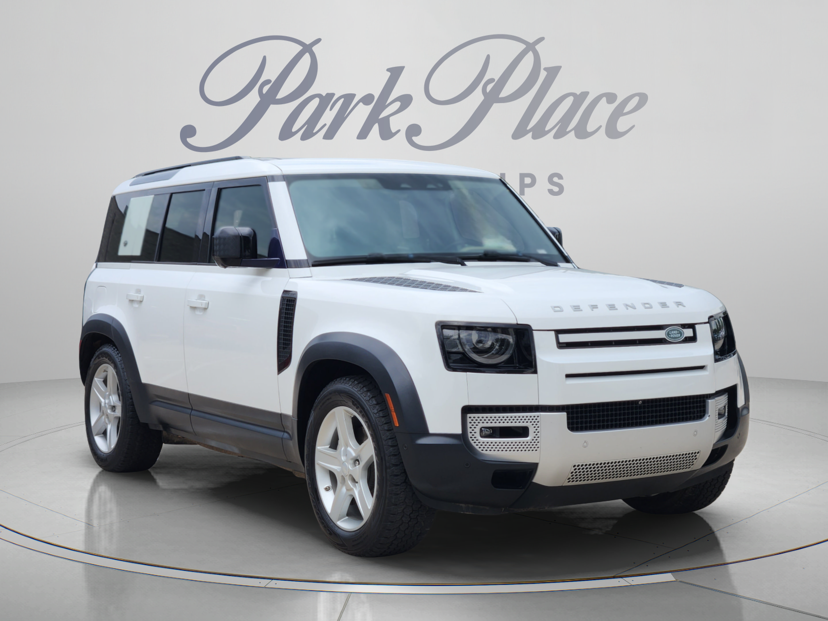 Used 2020 Land Rover Defender 110 SE AWD/4WD image 4