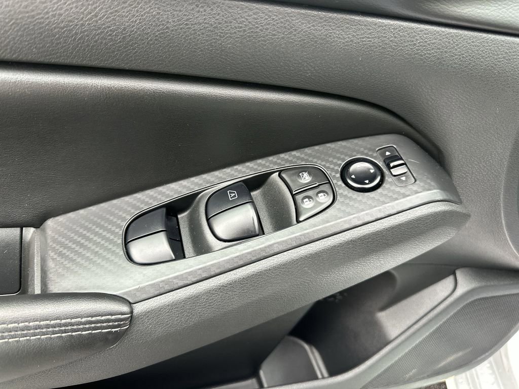 Used 2024 Nissan Altima 2.5 SV image 13