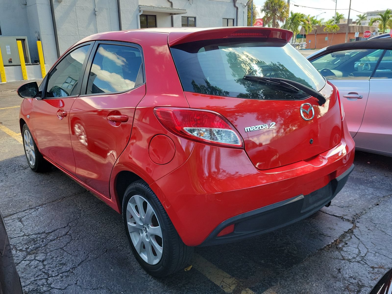 Used 2012 MAZDA MAZDA2 Touring FWD image 6