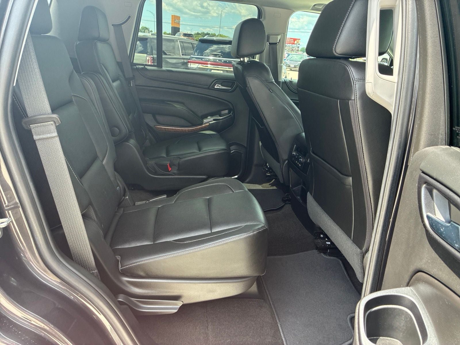 Used 2018 Chevrolet Tahoe Premier AWD/4WD image 24