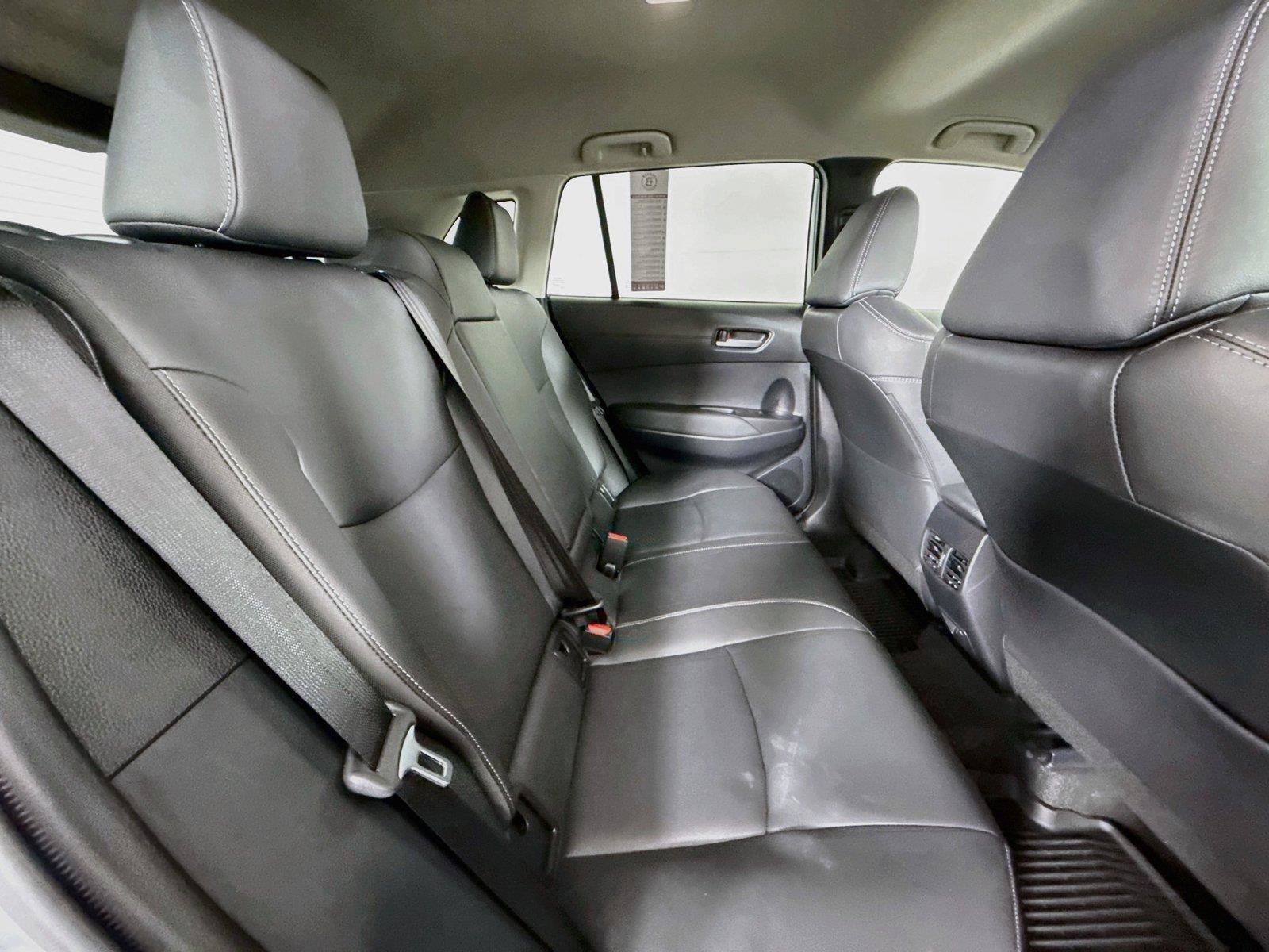 Certified 2025 Toyota Corolla Cross XLE FWD image 38