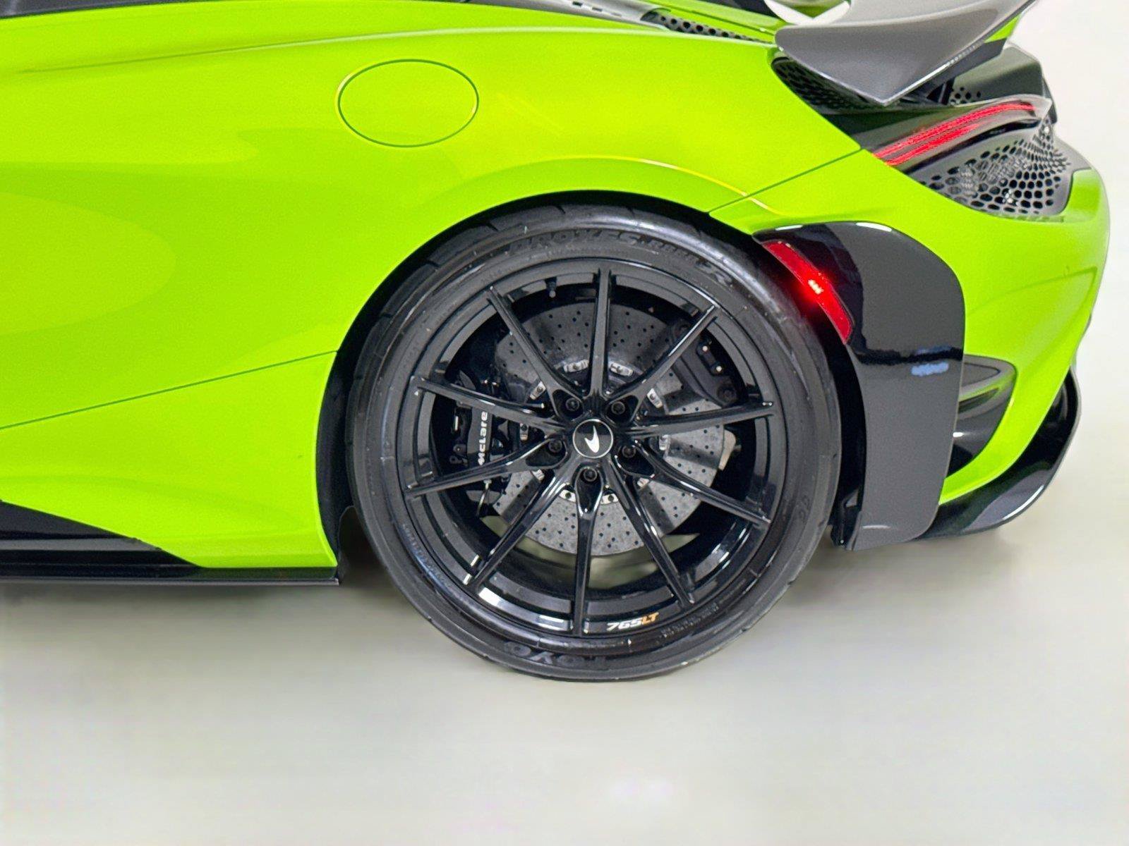 Used 2021 McLaren 765LT RWD image 37