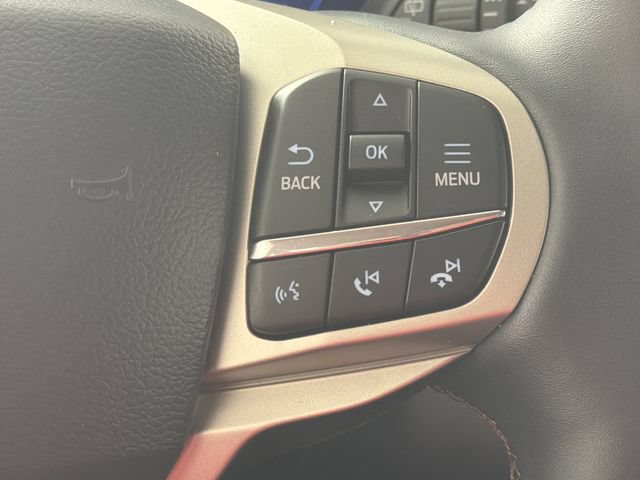 Used 2026 Ford Explorer Active RWD image 11