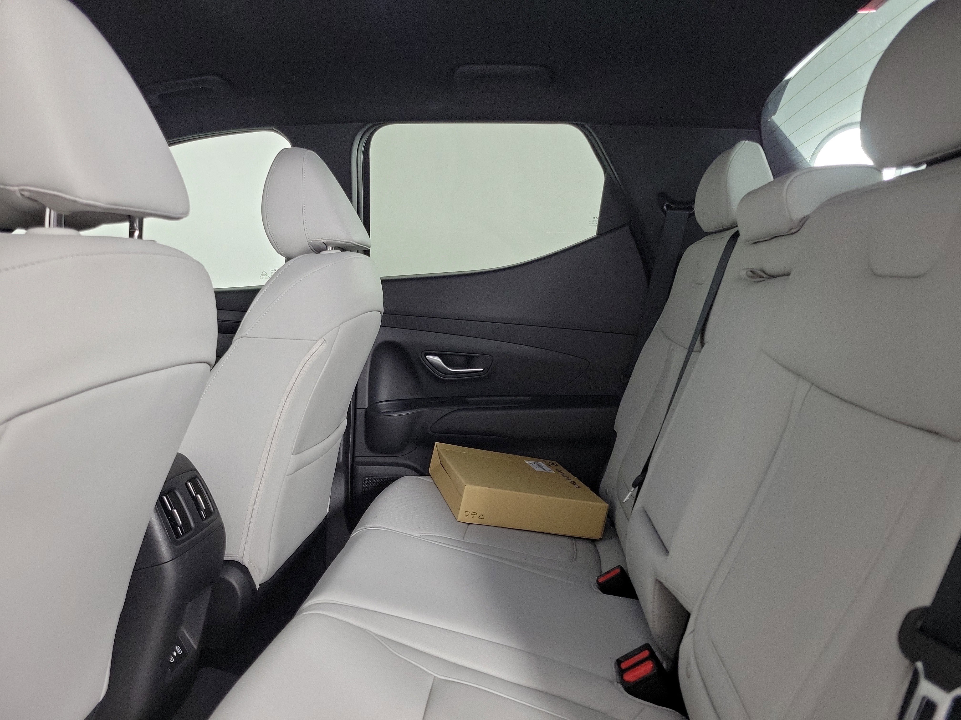 New 2025 Hyundai Santa Cruz SEL image 29