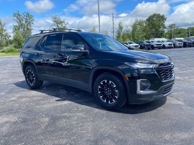 Used 2023 Chevrolet Traverse RS w/ LPO, Floor Liner Package FWD image 11