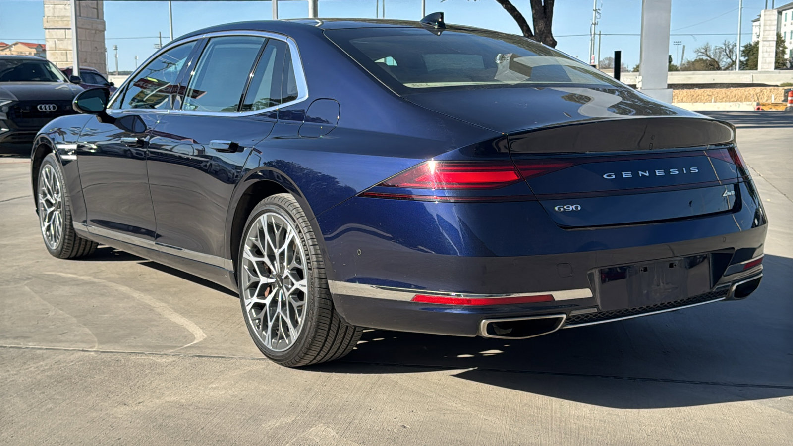 Used 2023 Genesis G90 3.5T image 5