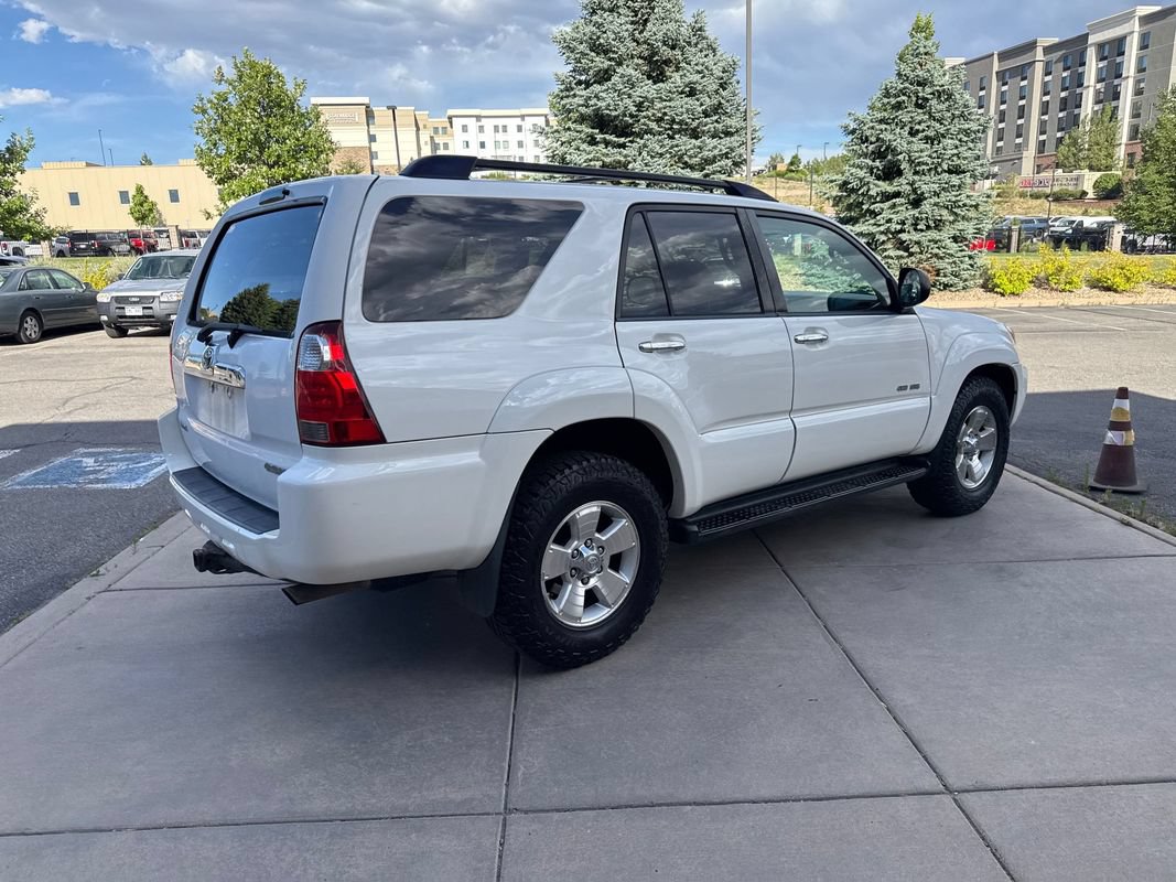 Used 2006 Toyota 4Runner SR5 AWD/4WD image 6
