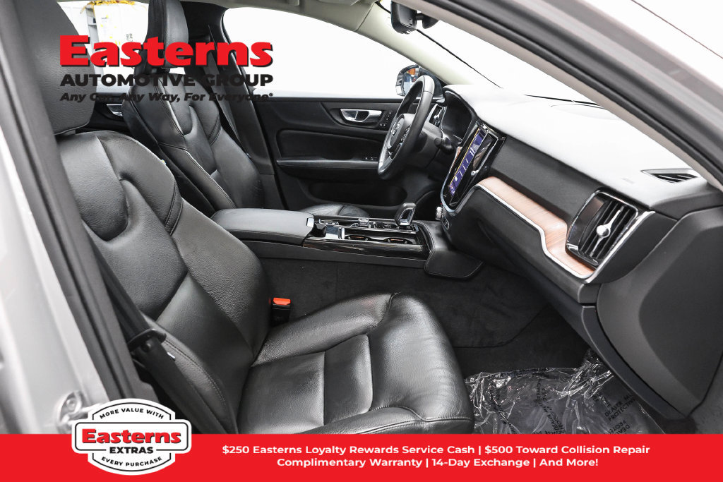 Used 2023 Volvo S60 T8 Plus AWD/4WD image 25