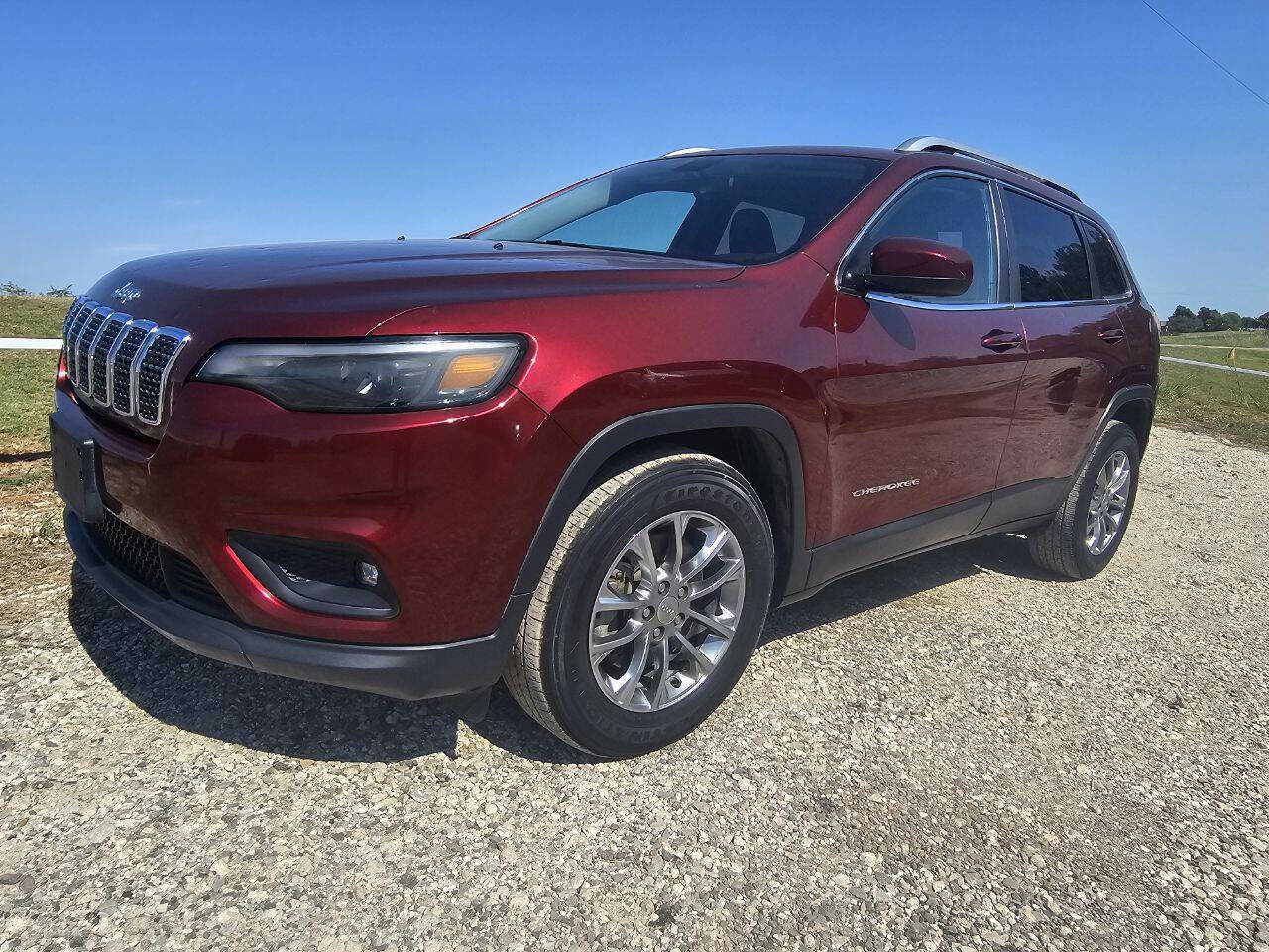 Used 2019 Jeep Cherokee Latitude w/ Popular Appearance Group