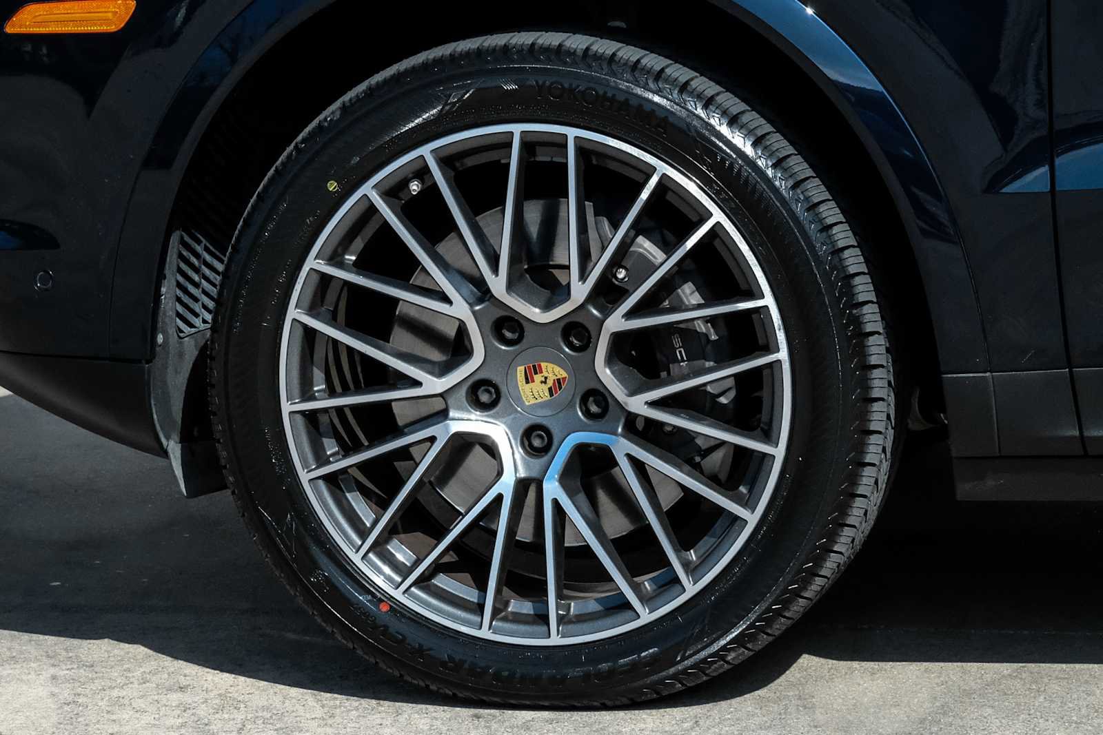 Used 2022 Porsche Cayenne image 60