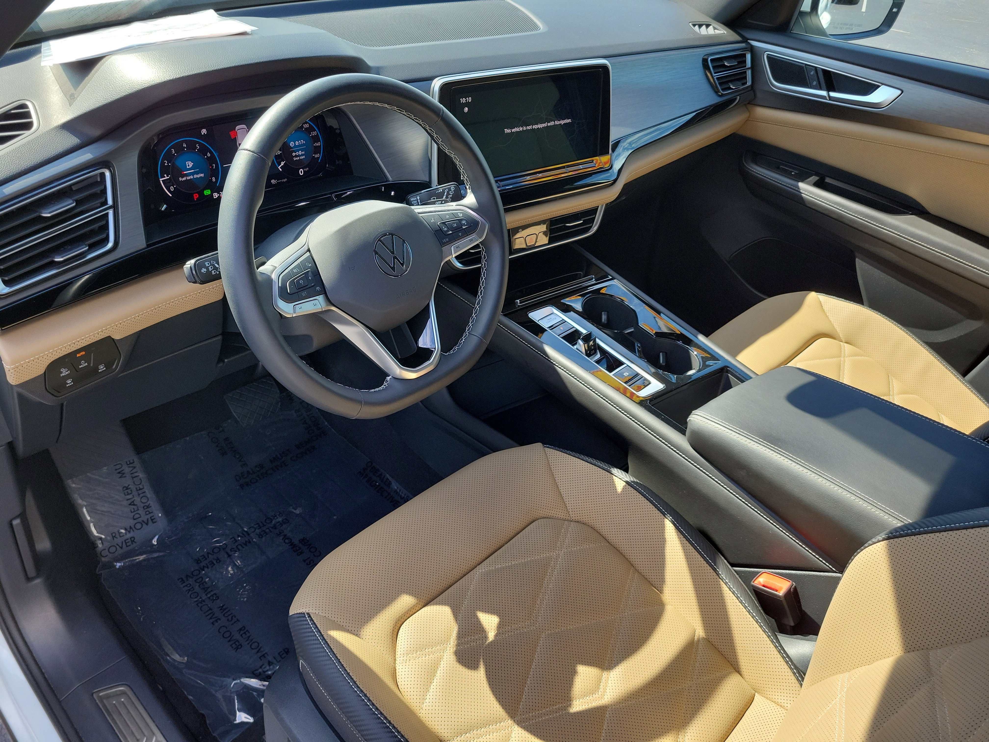 Used 2024 Volkswagen Atlas Cross Sport SE w/ Panoramic Sunroof Package FWD image 22