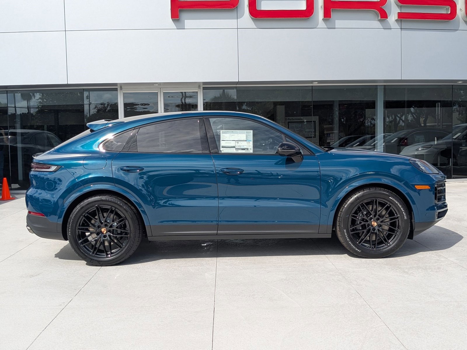 New 2026 Porsche Cayenne Coupe image 8