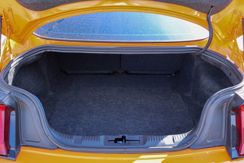 Used 2021 Ford Mustang EcoBoost w/ 2.3L High Performance Package image 25