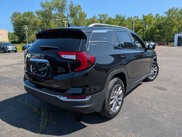 Used 2022 GMC Terrain SLT AWD/4WD image 10