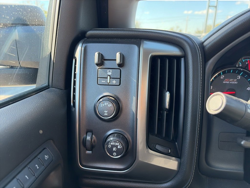 Used 2019 Chevrolet Silverado 3500 LTZ w/ Duramax Plus Package image 18