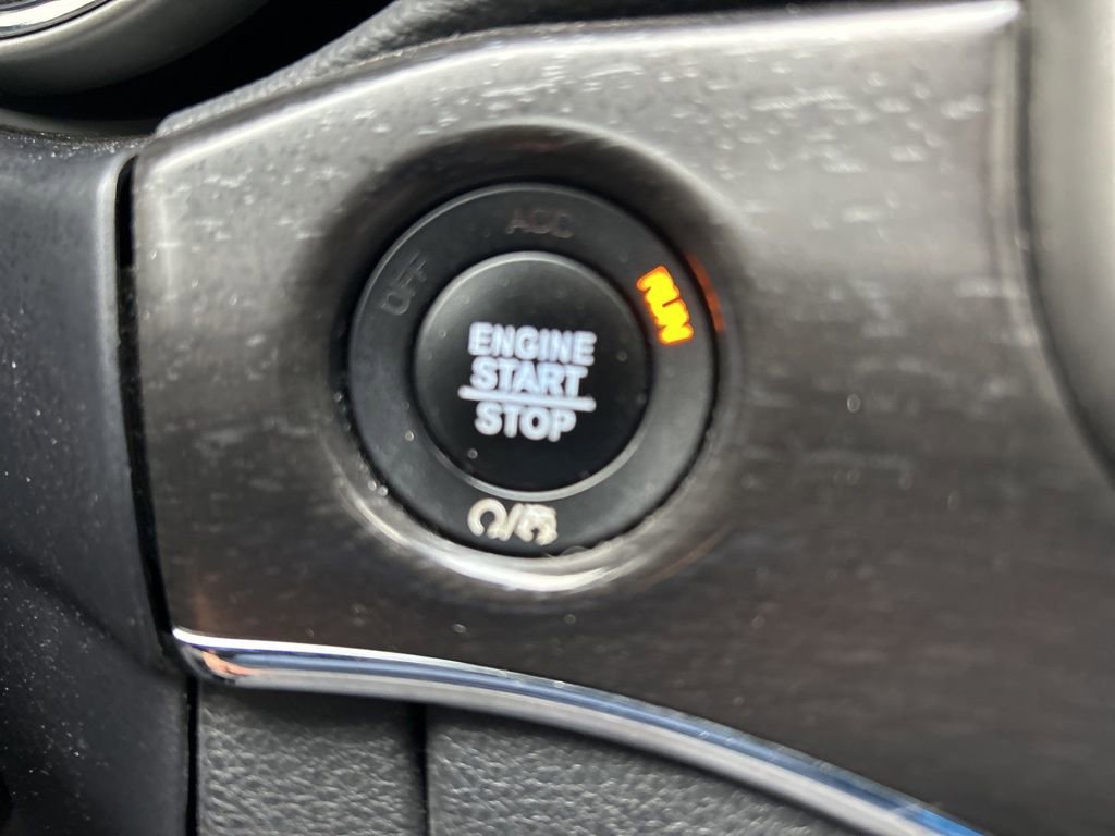 Used 2018 Jeep Grand Cherokee Limited image 33