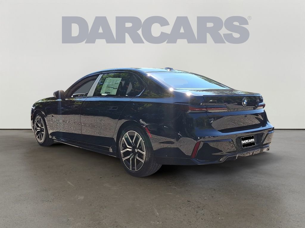 New 2026 BMW 750e xDrive w/ Executive Package image 3