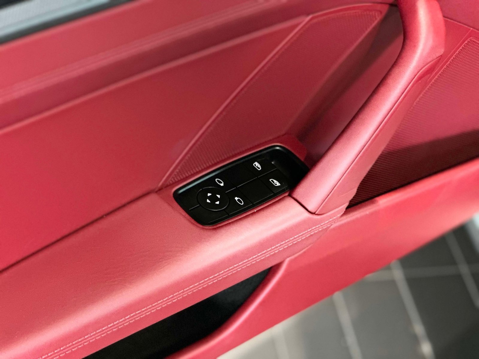 Certified 2024 Porsche 911 Carrera image 15