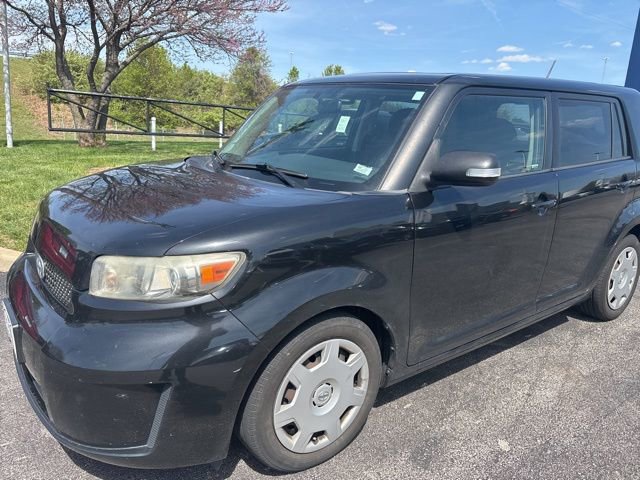 Used 2009 Scion xB image 1