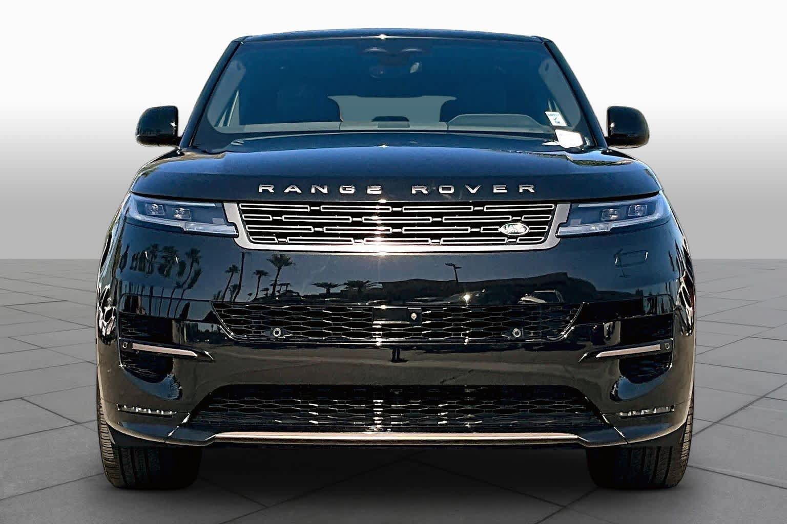 Used 2025 Land Rover Range Rover Sport Dynamic SE AWD/4WD image 3