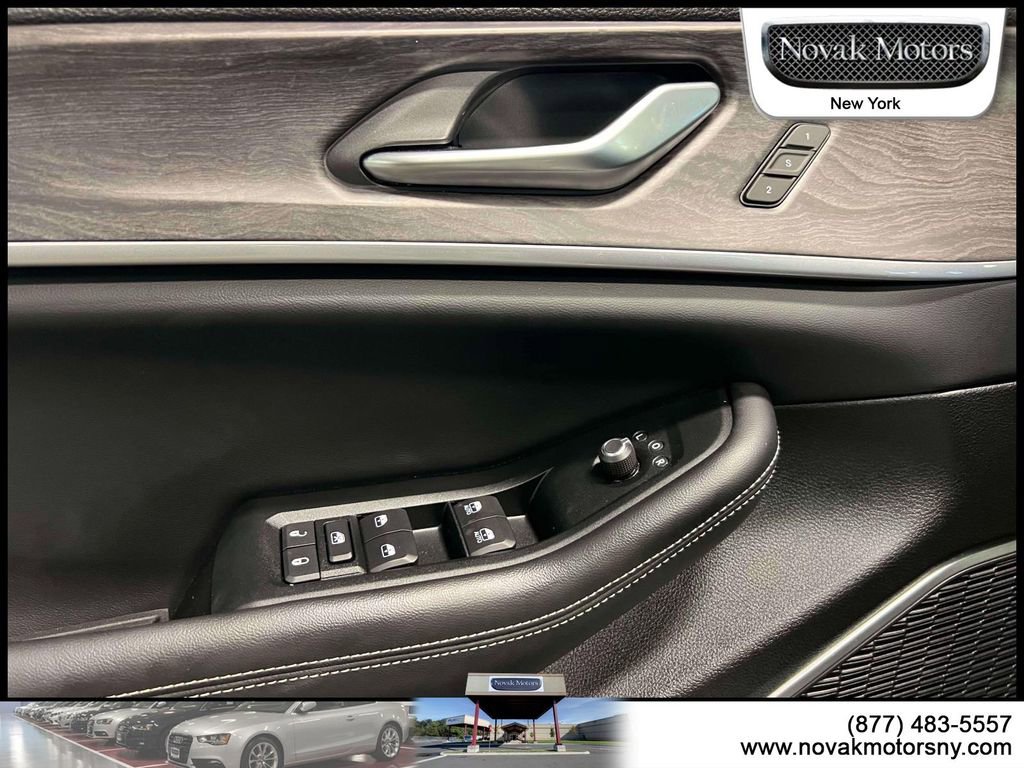 Used 2024 Jeep Grand Cherokee Limited 4xe image 18