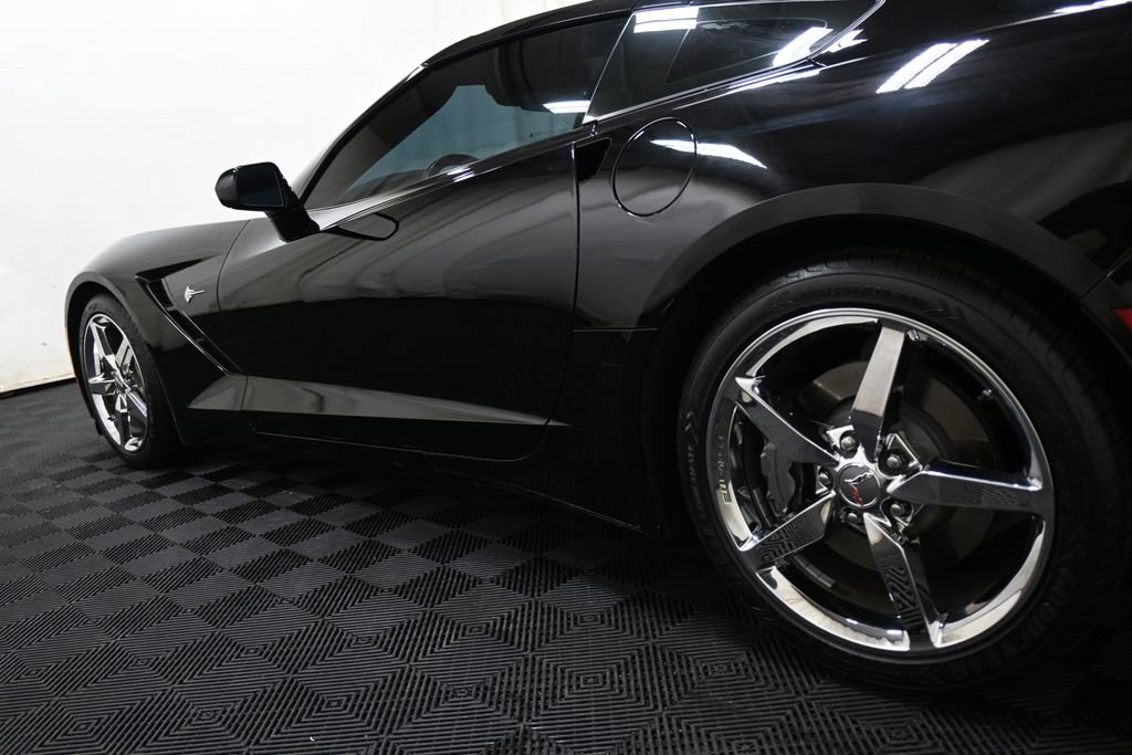 Used 2014 Chevrolet Corvette Stingray Coupe w/ 2LT Preferred Equipment Group image 7