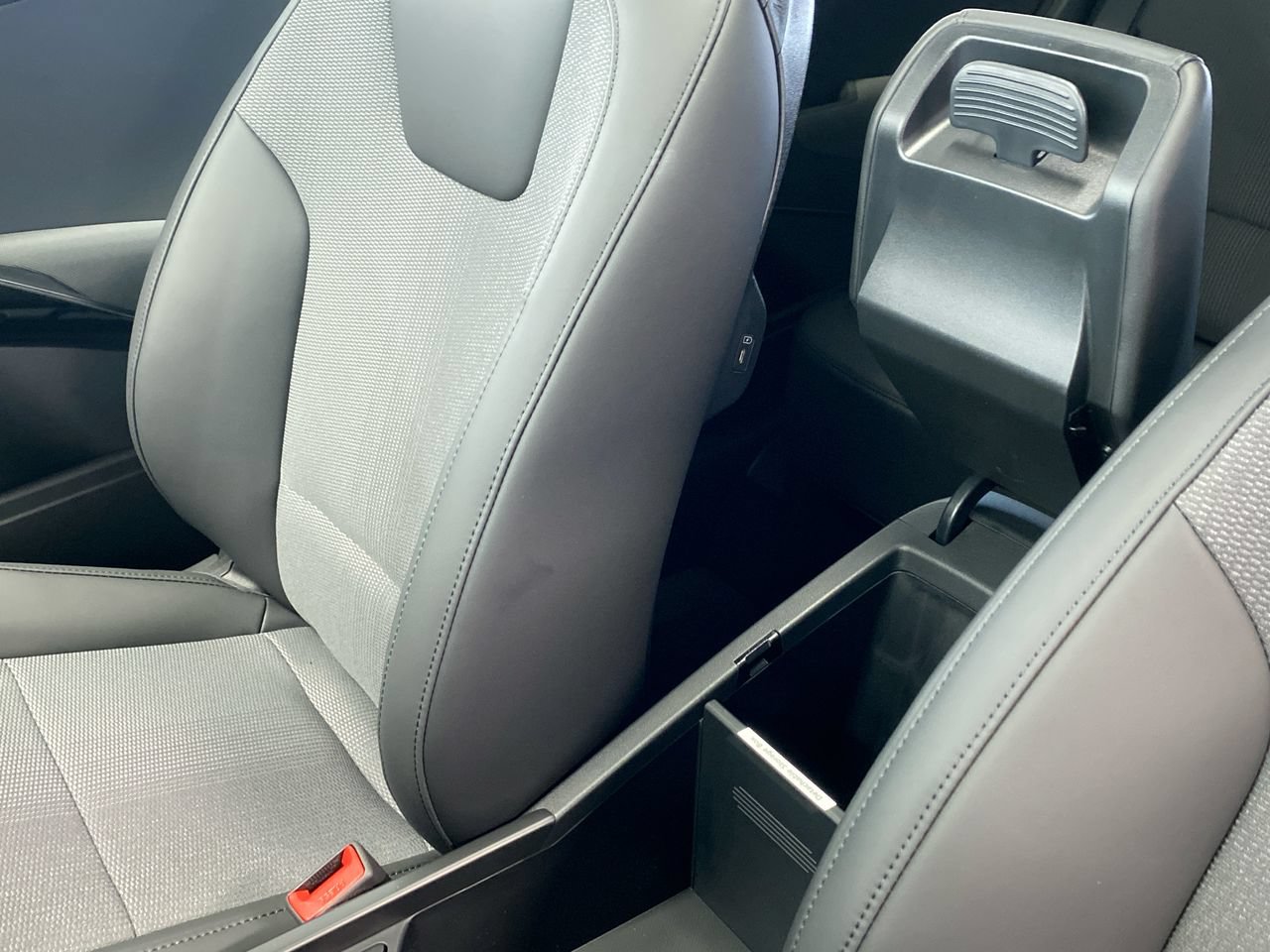 New 2026 Kia Niro EX w/ EX Premium Package FWD image 29