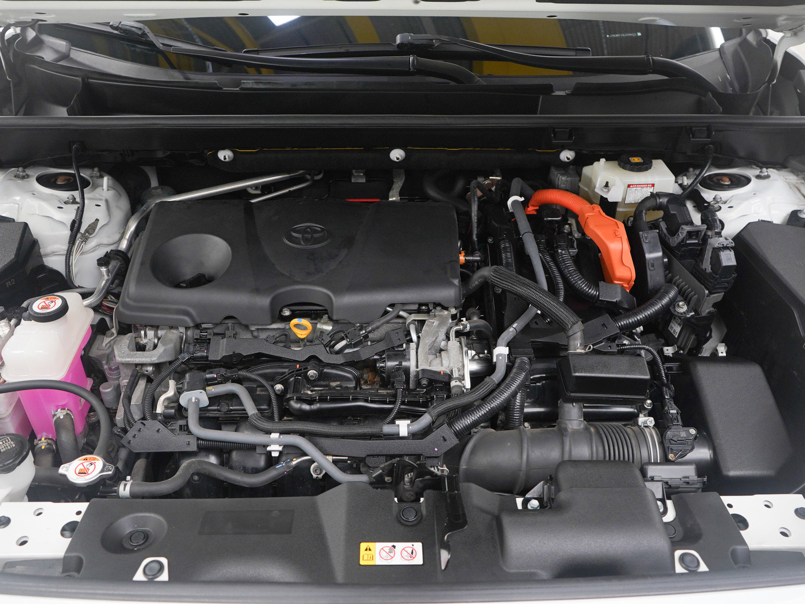 Used 2020 Toyota RAV4 XSE image 30