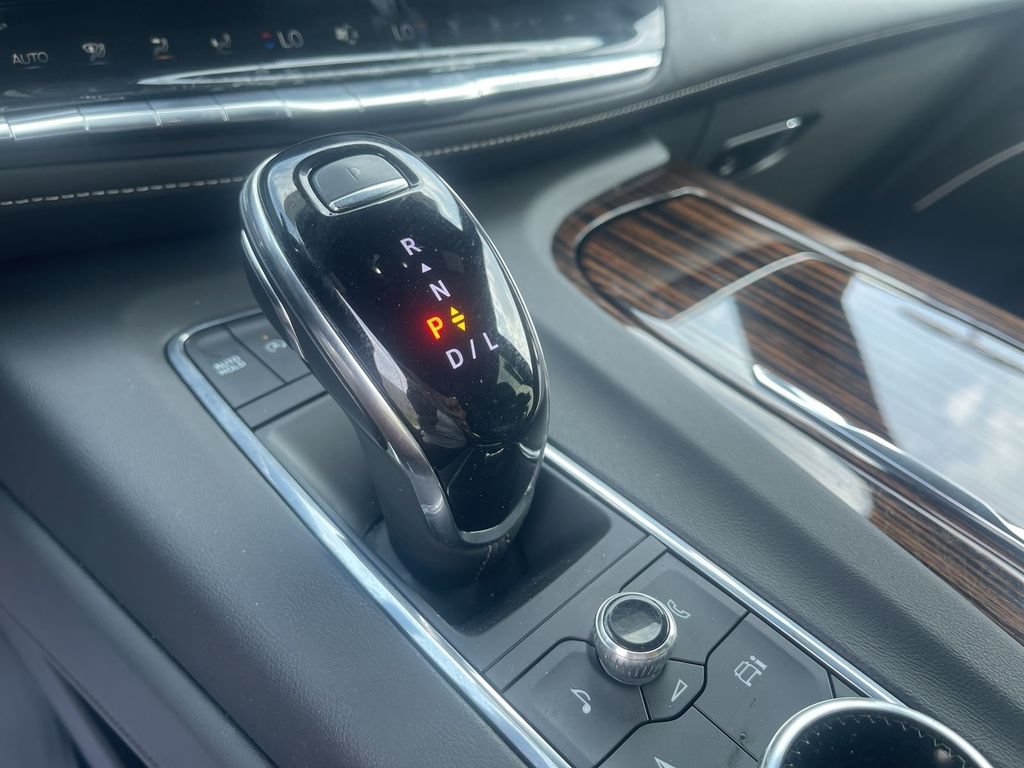 Certified 2023 Cadillac Escalade Premium Luxury w/ Performance Package AWD/4WD image 34