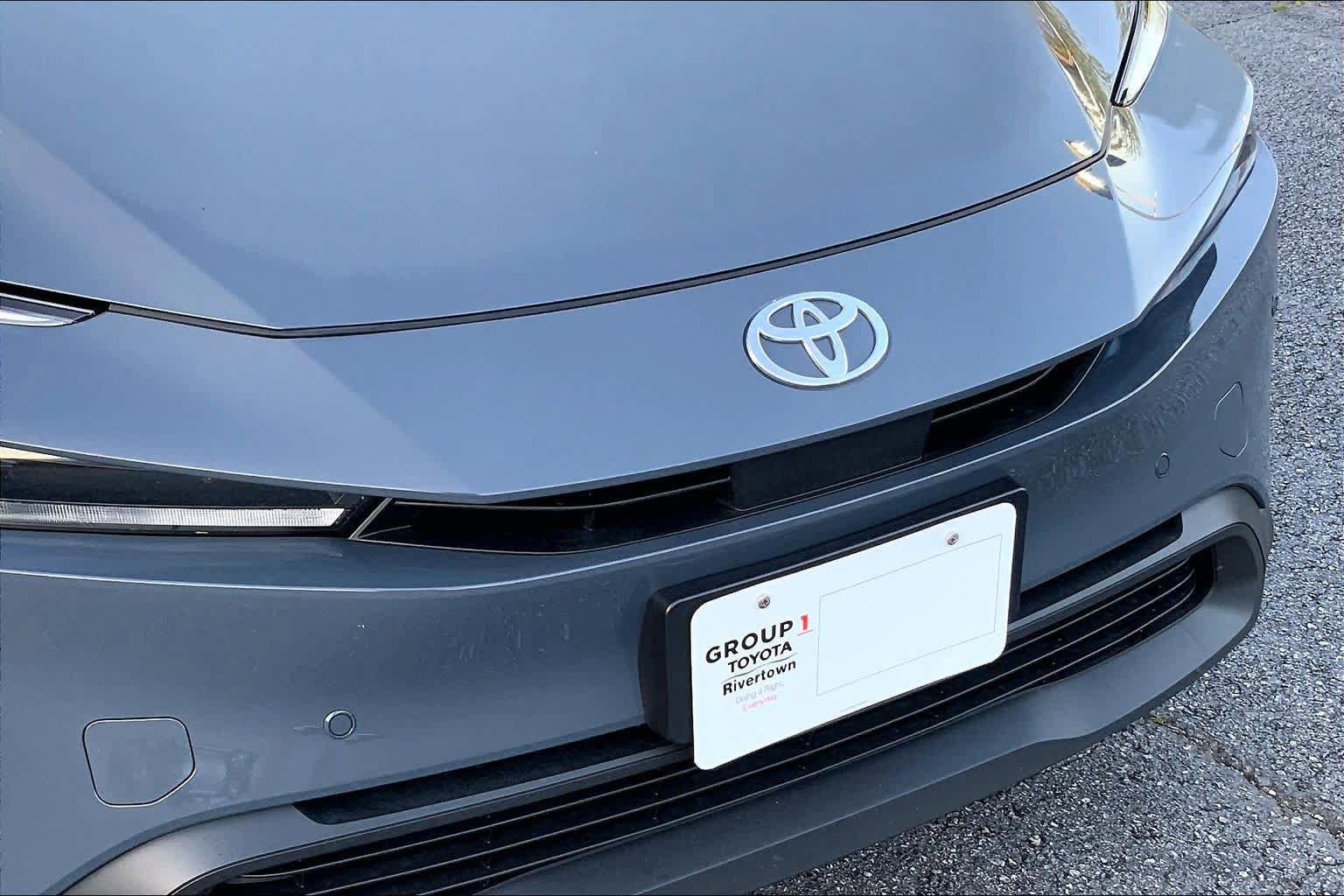 Used 2025 Toyota Prius LE FWD image 29