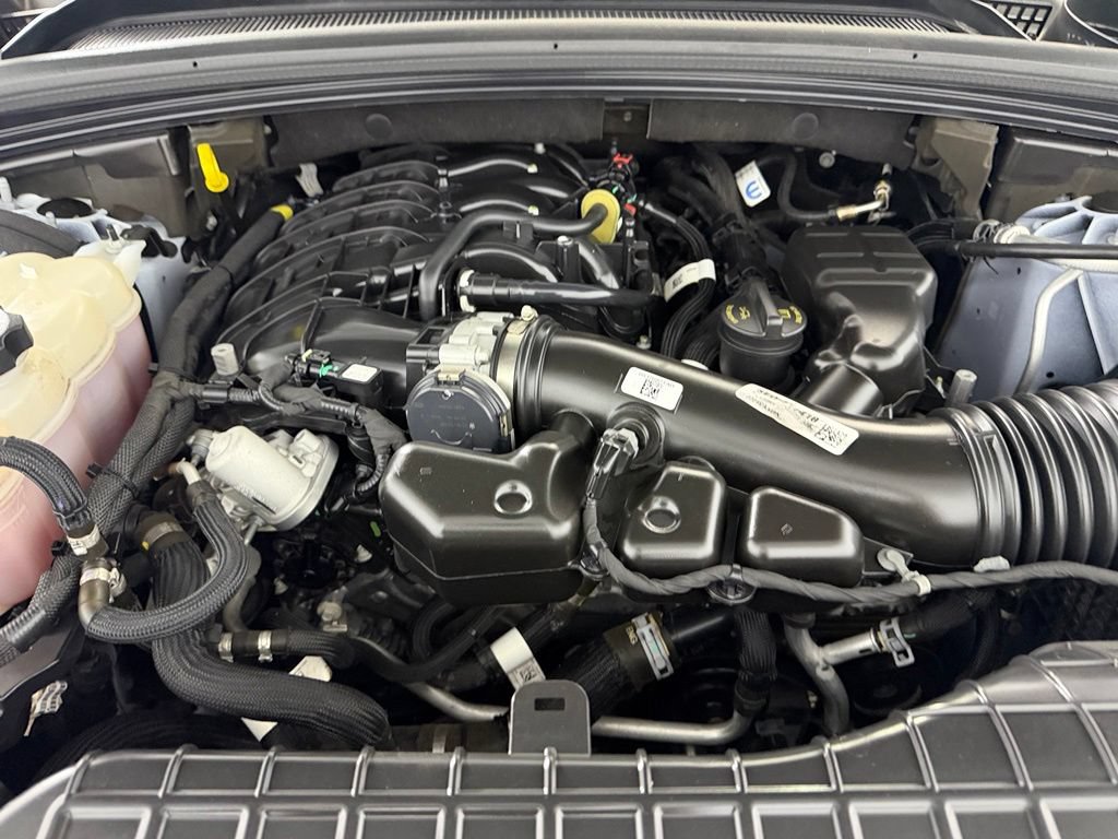 Certified 2024 Jeep Grand Cherokee Limited RWD image 35