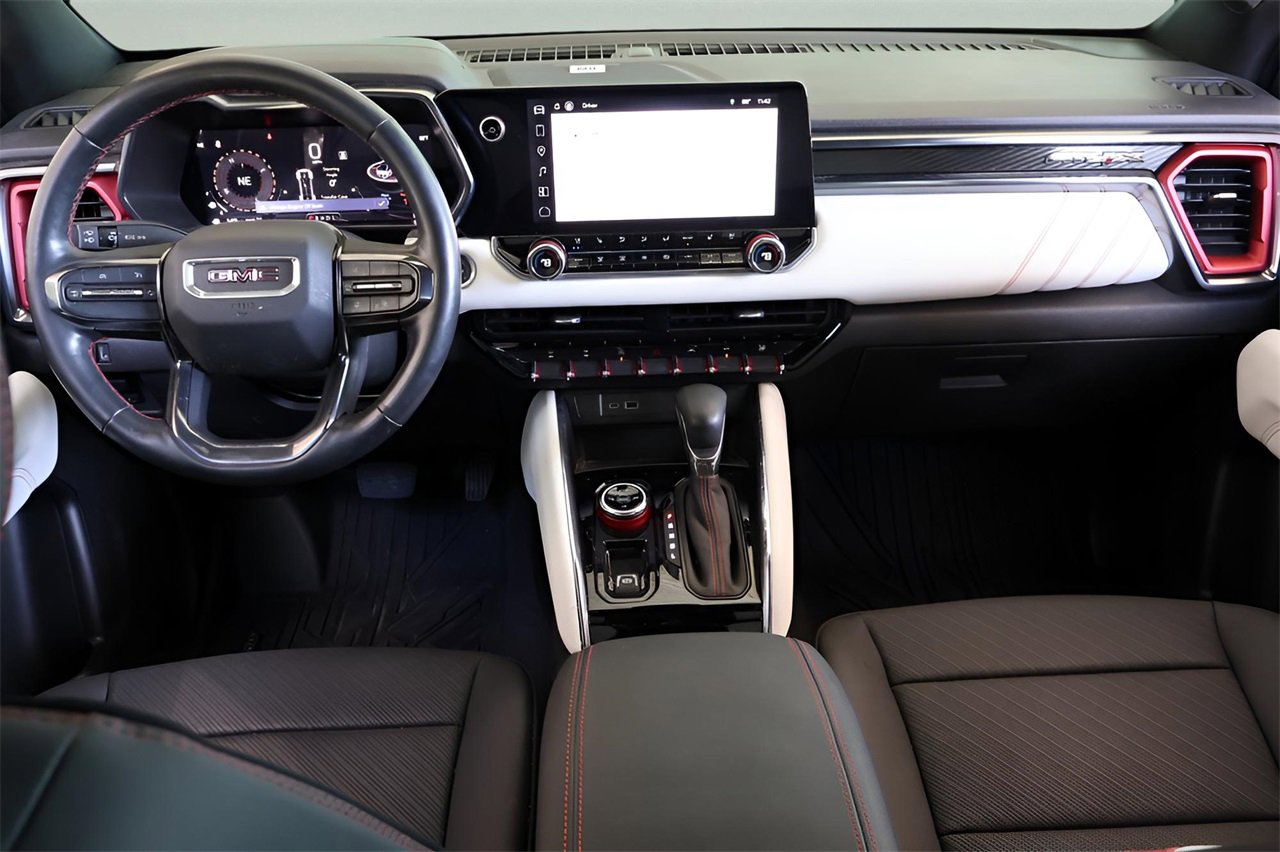 Used 2024 GMC Canyon AT4X image 15