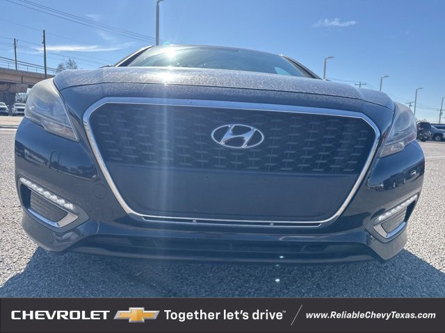 Used 2016 Hyundai Sonata SE image 2