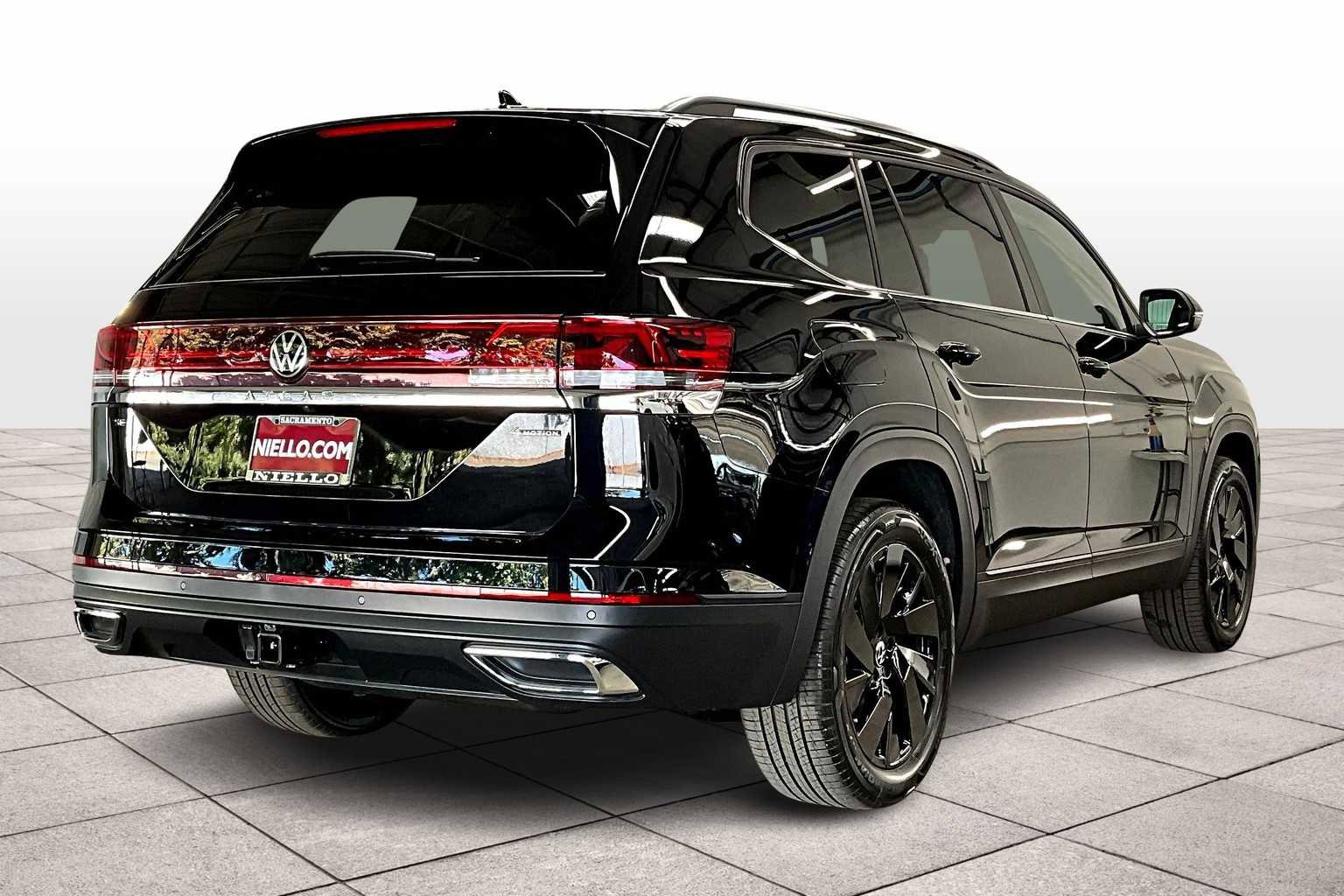 New 2026 Volkswagen Atlas SE image 4