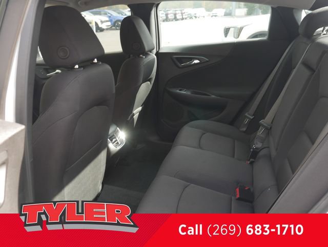Used 2025 Chevrolet Malibu LT image 43