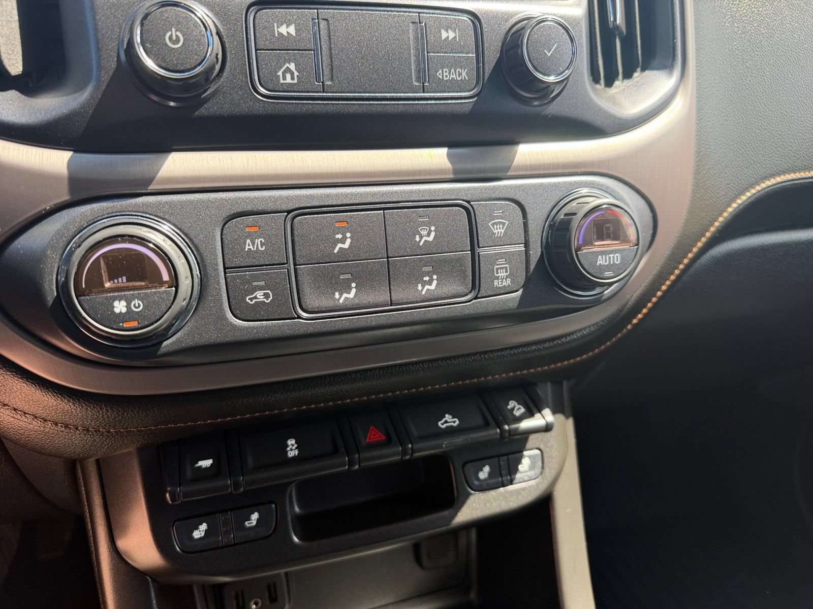 Used 2021 GMC Canyon AT4 AWD/4WD image 25