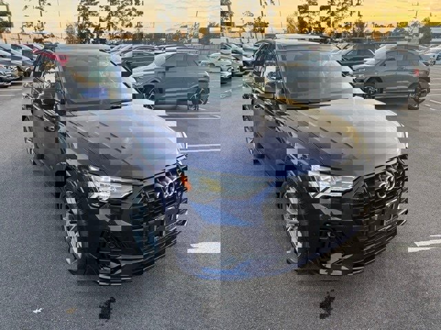 Certified 2025 Audi Q3 2.0T Premium w/ Convenience Package