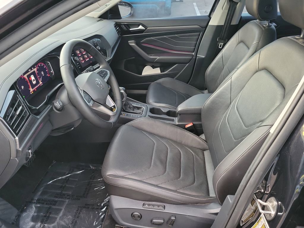 Used 2022 Volkswagen Jetta SEL image 14