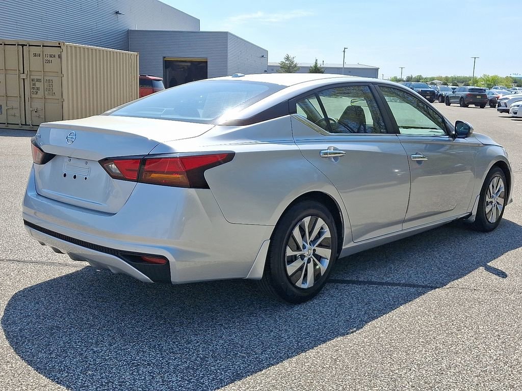 Used 2019 Nissan Altima 2.5 S FWD image 6