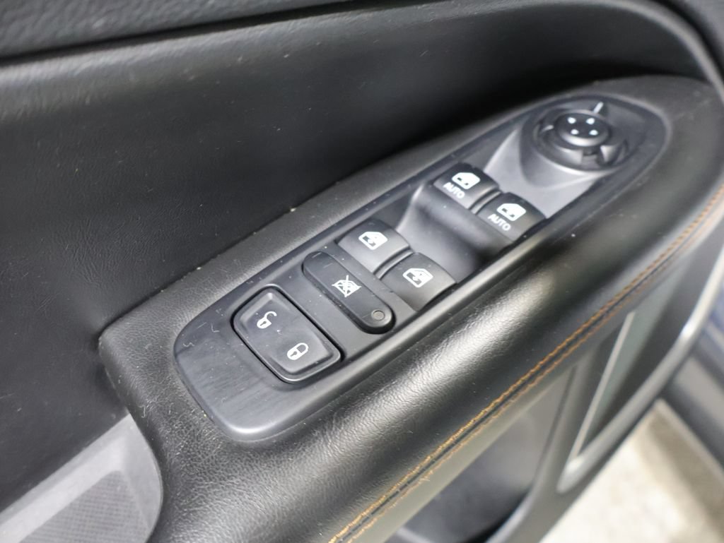 Used 2017 Jeep Compass Limited AWD/4WD image 13