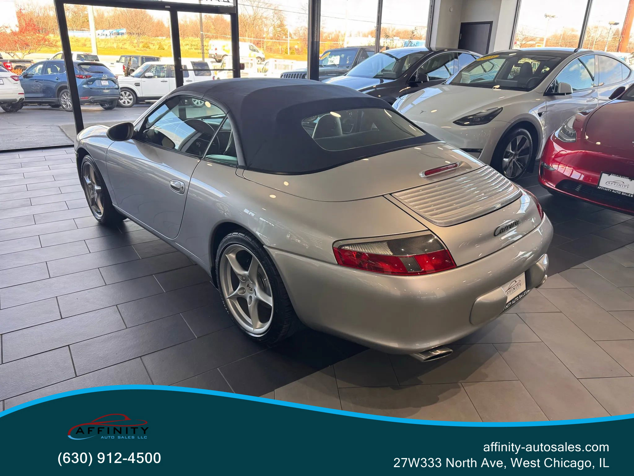 Used 2002 Porsche 911 Cabriolet image 3