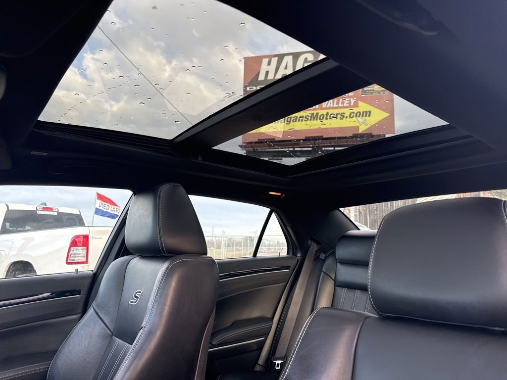 Certified 2023 Chrysler 300 S image 10
